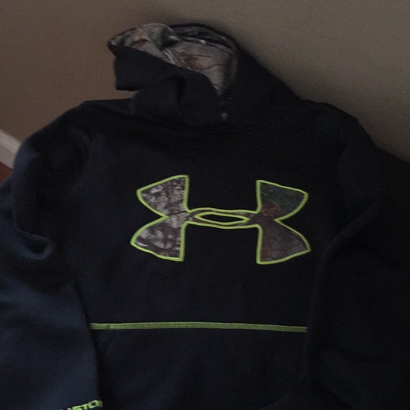 under armour camo jacket with lime green